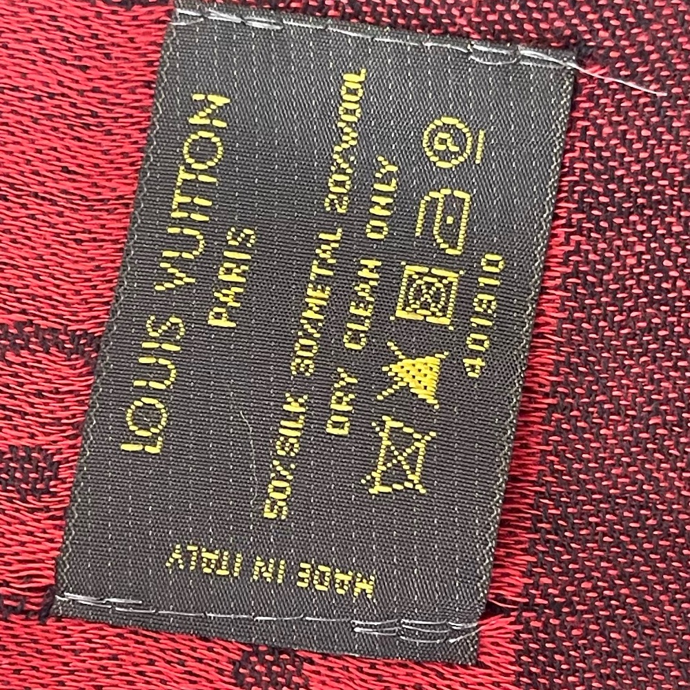Louis Vuitton Red and Black Monogram shawl,  💯 authentic - Picture 8 of 14